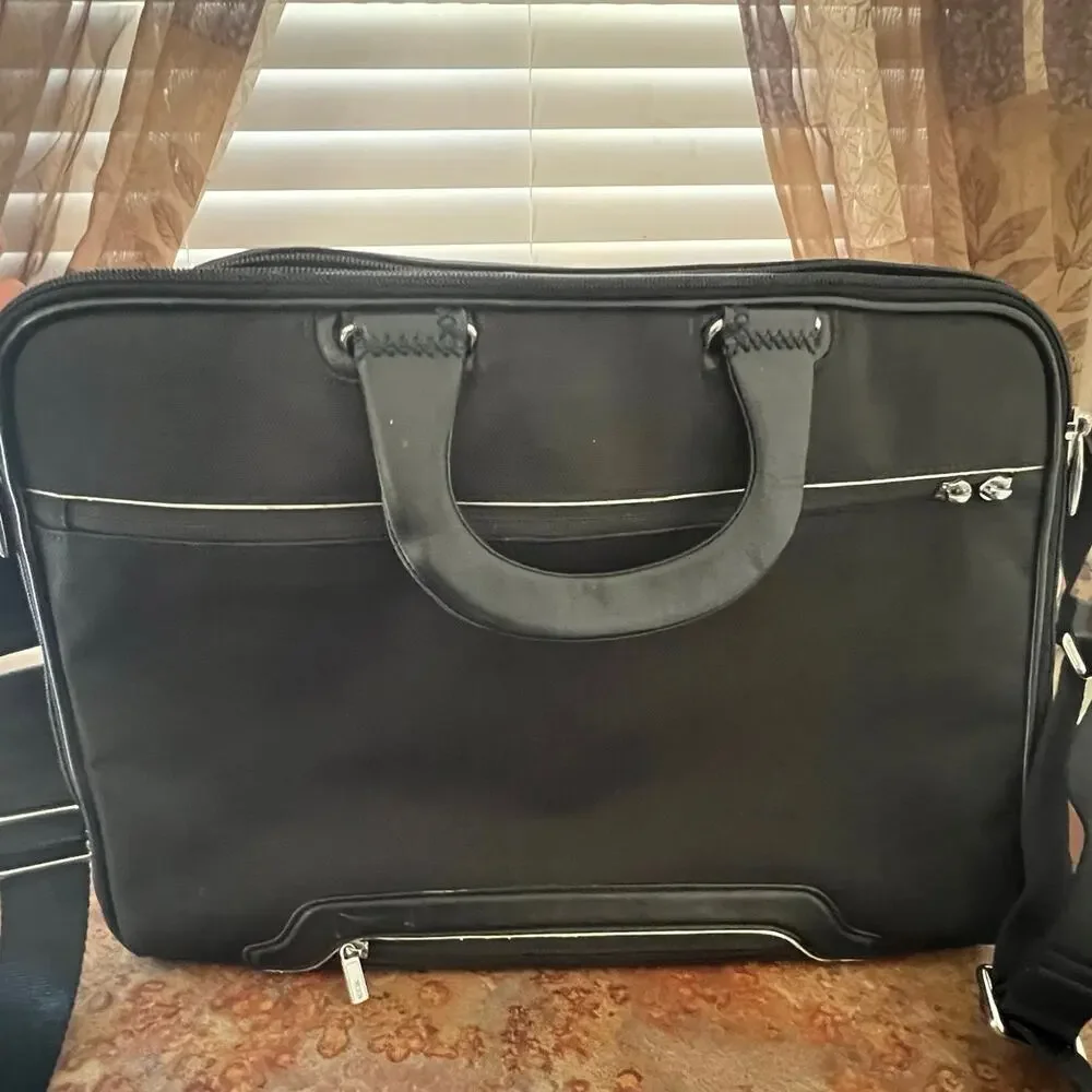 TUMI Arrive' Narita Slim Brief